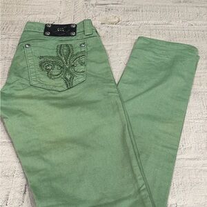 Miss Me Skinny Women’s Green Embroidered & Rhibestone Pocket Jeans 29